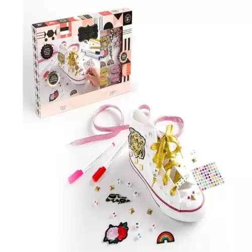 FAO Schwarz Fashion Designer Custom Shoe Decorating Sneaker Set